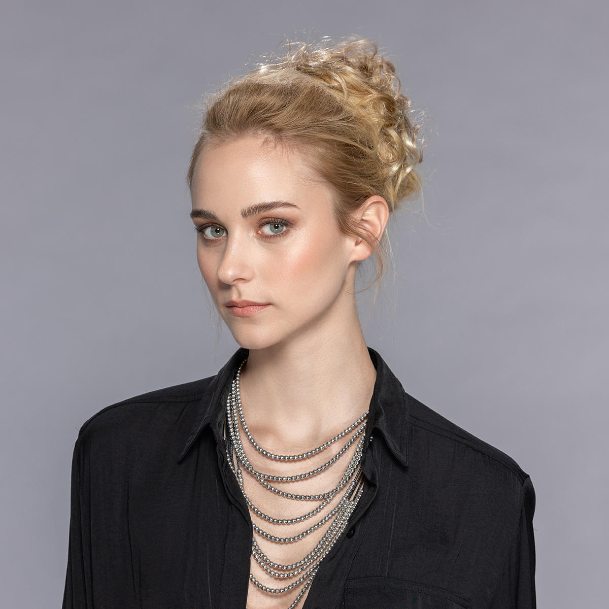 Ellen Wille Power Pieces Peluquería Gin  - 1