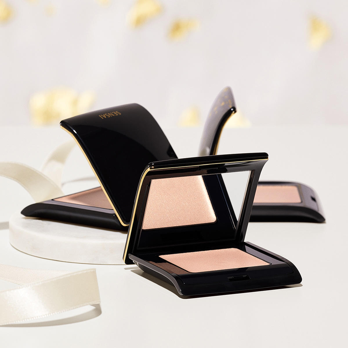 SENSAI Supreme Illuminator 4 g - 2
