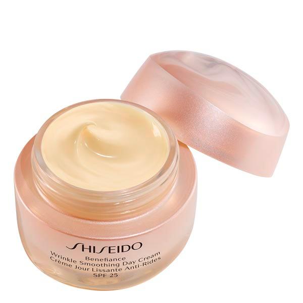 Shiseido Benefiance Wrinkle Smoothing Day Cream SPF 25 50 ml - 2