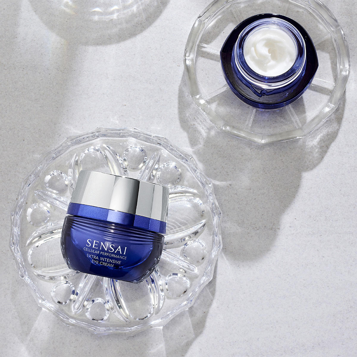 SENSAI CELLULAR PERFORMANCE Extra Intensive Eye Cream 15 ml - 3