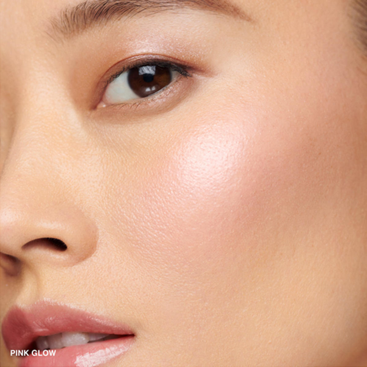 BOBBI BROWN Highlighting Powder Mini Pink Glow 4 g - 3