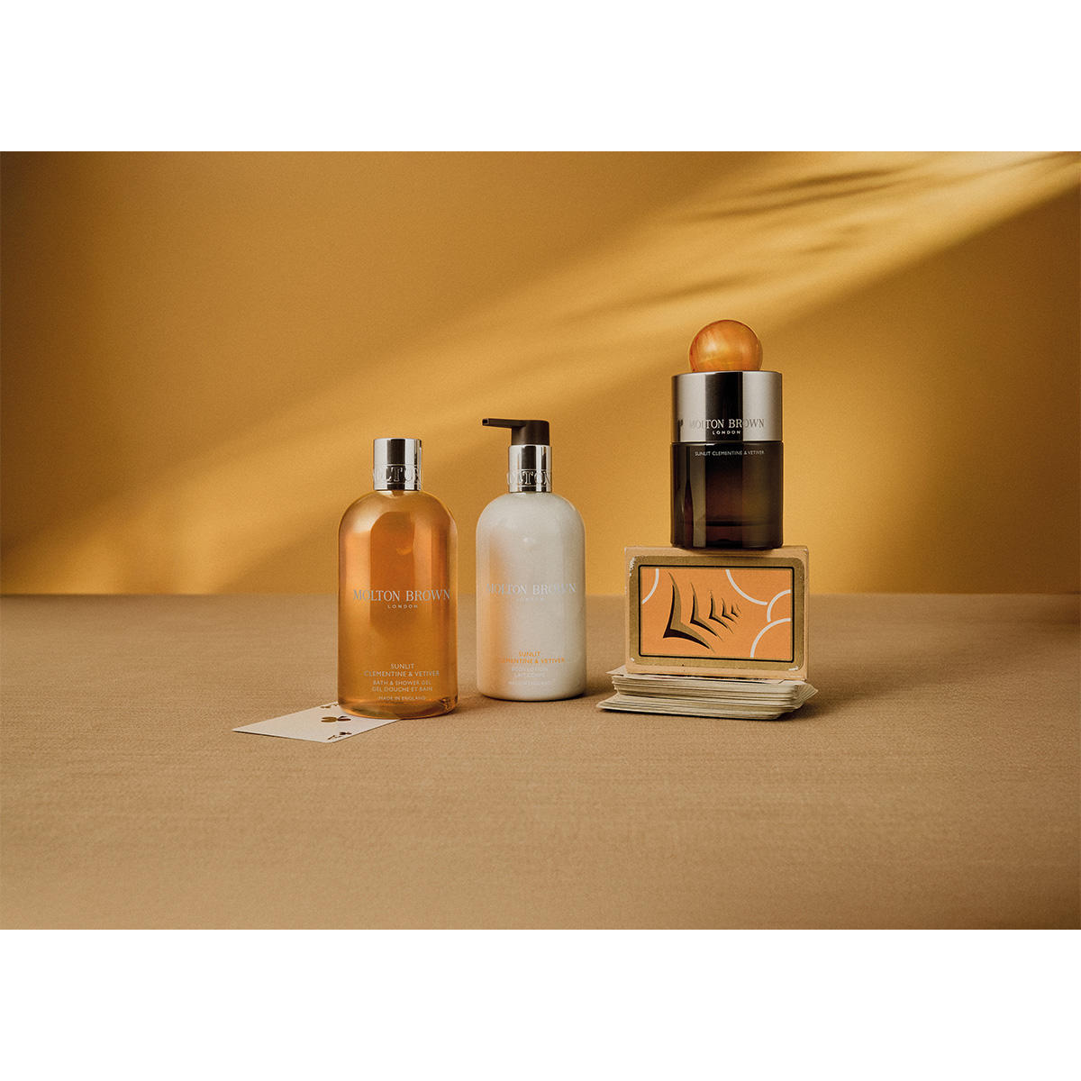 MOLTON BROWN Sunlit Clementine & Vetiver Body Lotion 300 ml - 3