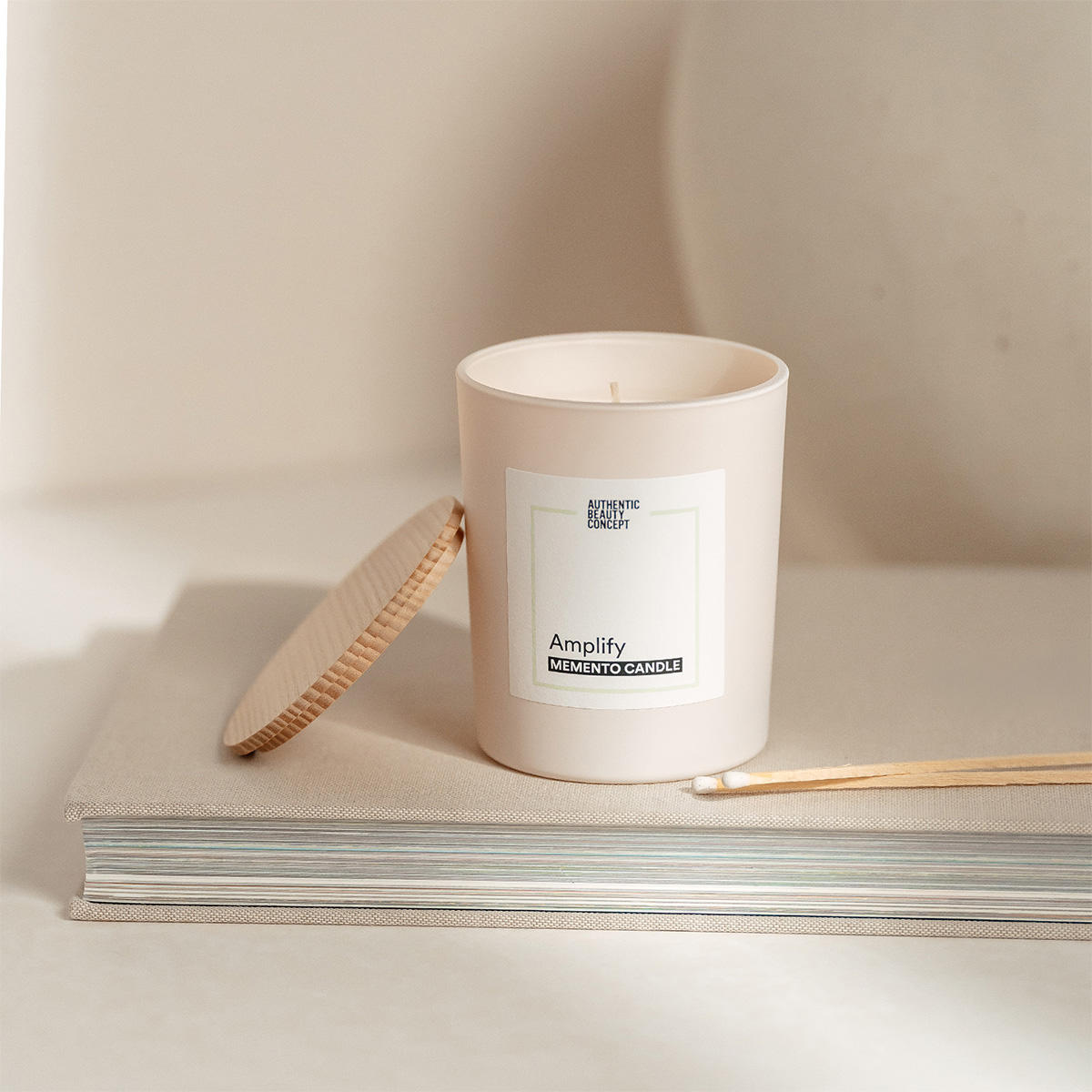 Authentic Beauty Concept Amplify Memento Candle 240 g - 3