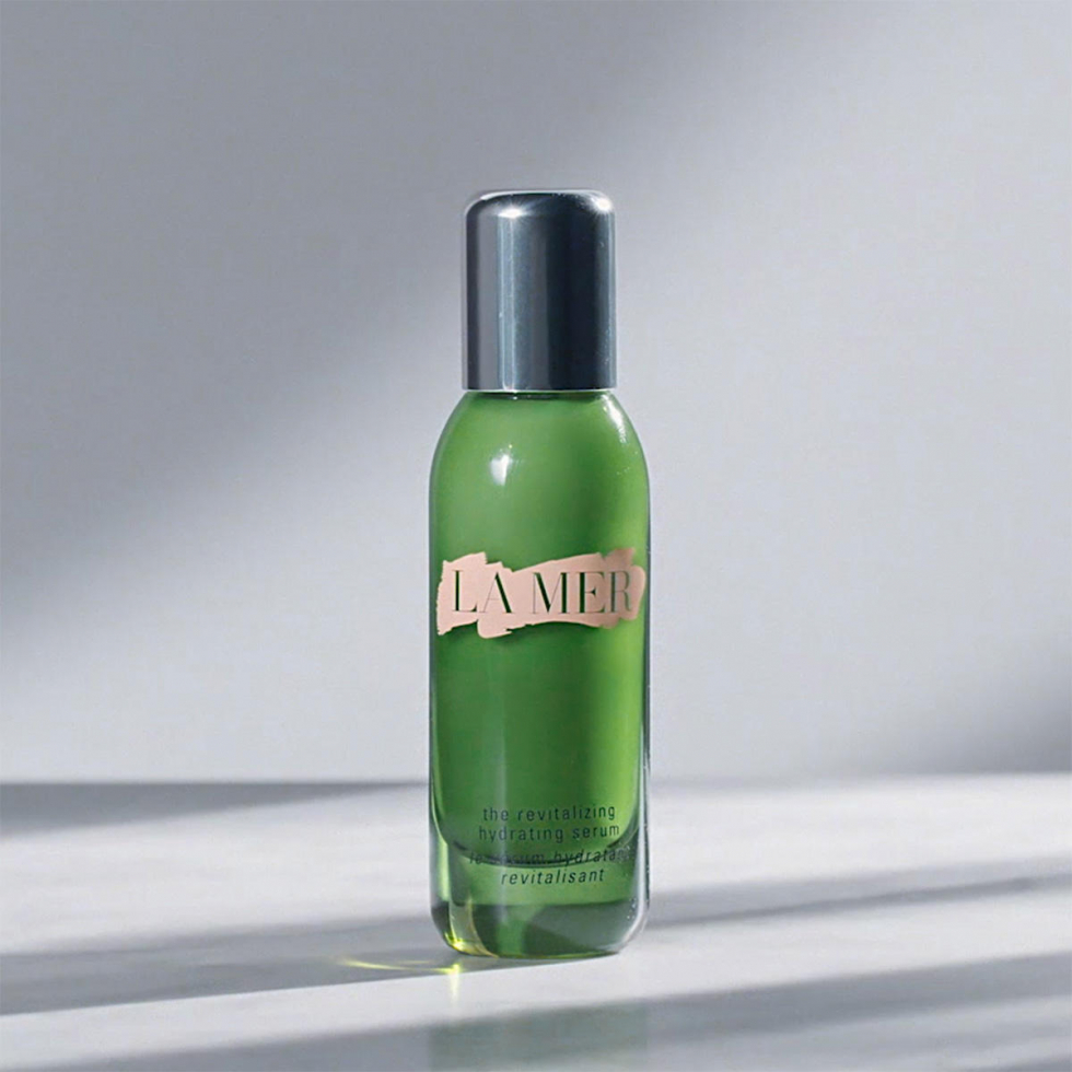 La Mer The Revitalizing Hydrating Serum good New in box