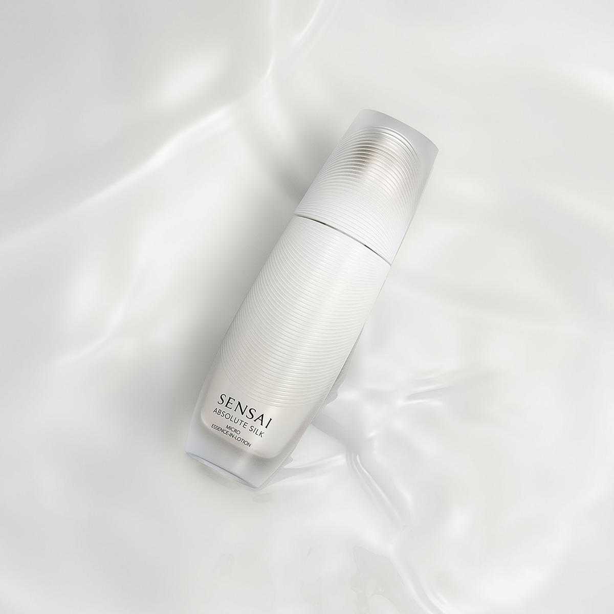 SENSAI ABSOLUTE SILK Essence-In-Lotion 125 ml - 4
