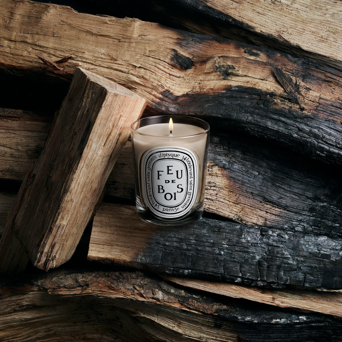 diptyque Feu de Bois Classic Candle 190 g - 4