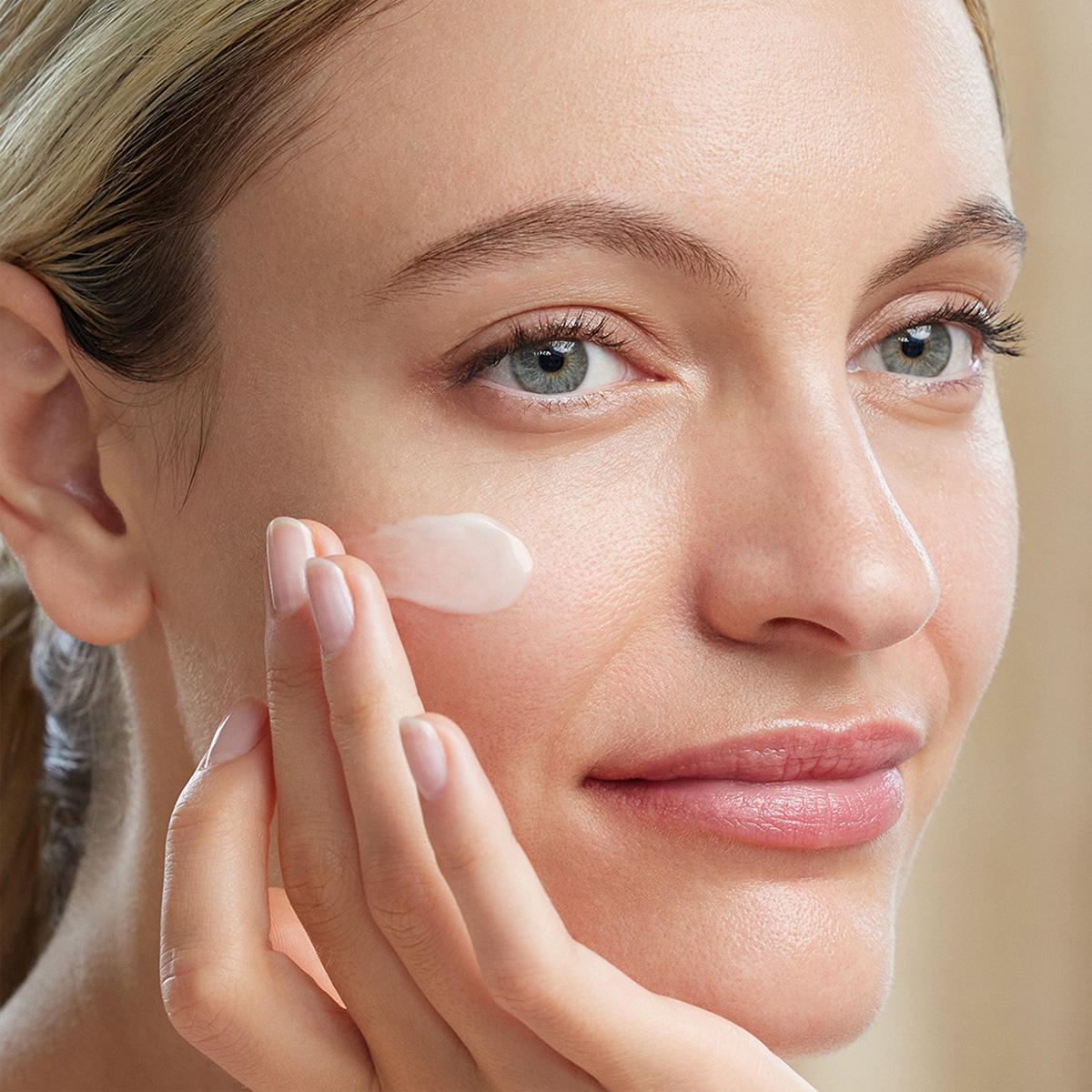 SENSAI ABSOLUTE SILK Illuminative Cream 40 ml - 5