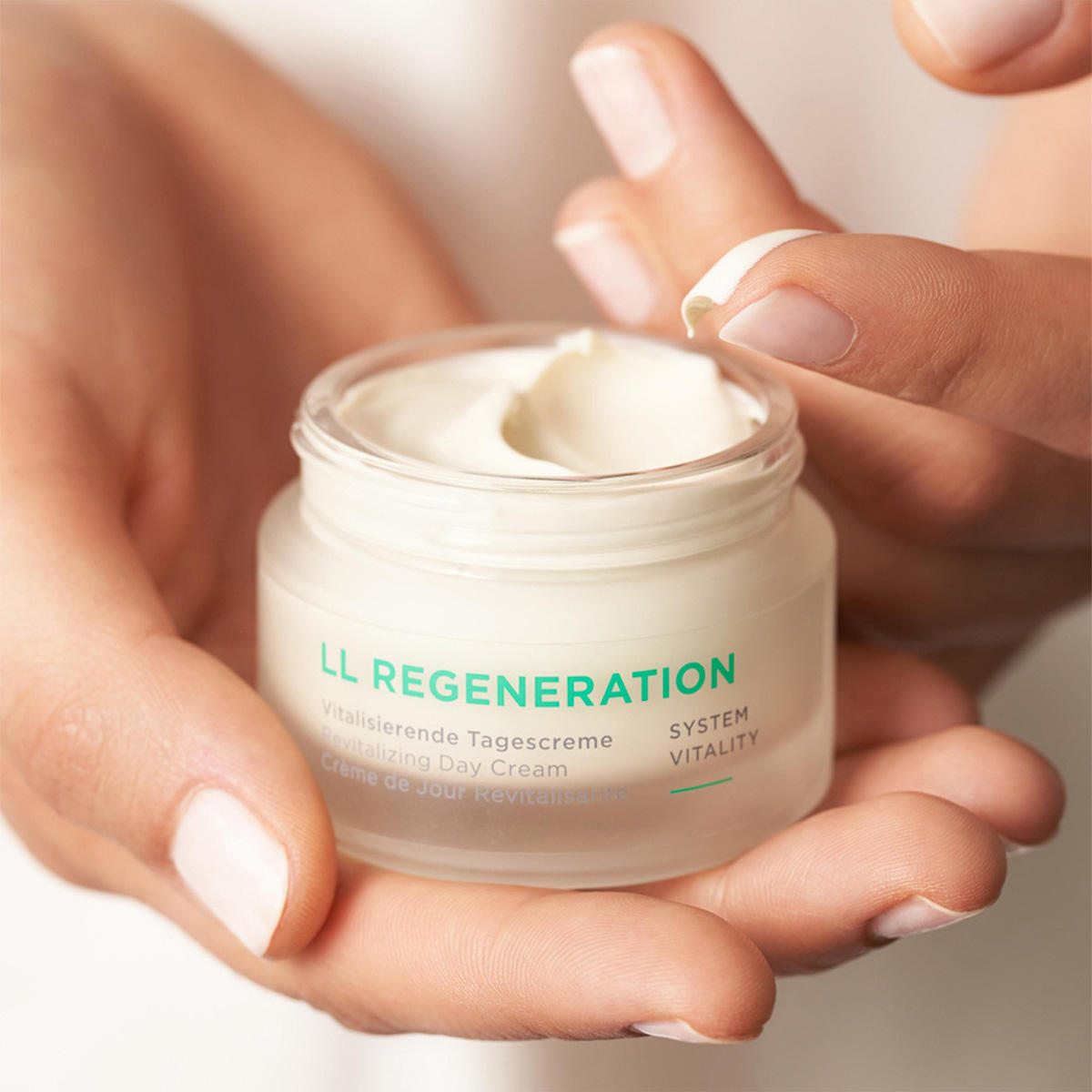 ANNEMARIE BÖRLIND LL REGENERATION SYSTEM VITALITY Vitalisierende Tagescreme LIMITED EDITION 75 ml - 6