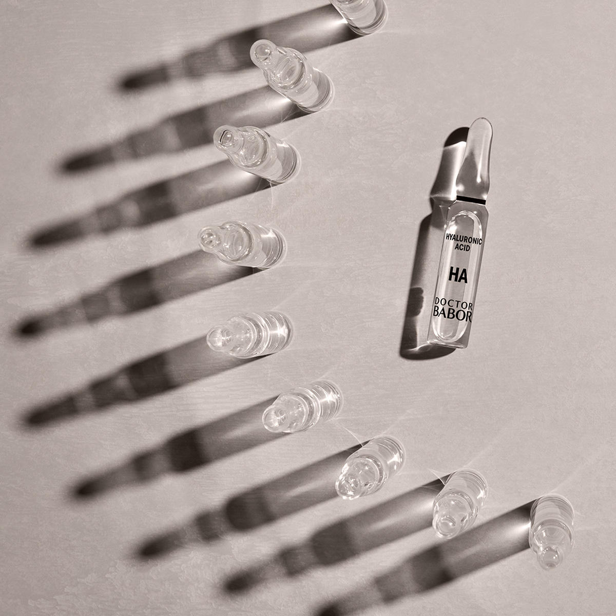 BABOR DOCTOR BABOR HYDRATION 10D Hyaluronic Acid Ampoule Serum Concentrate Packung mit 7 x 2 ml - 6