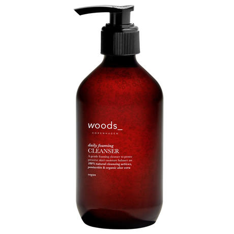 woods_ copenhagen DAILY FOAMING CLEANSER