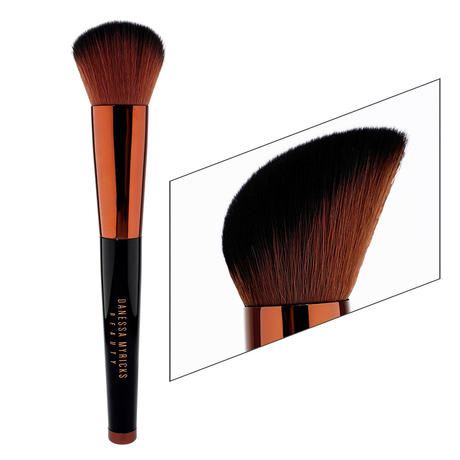 DANESSA MYRICKS BEAUTY Yummy Face 1.0 All Over Complexion Brush